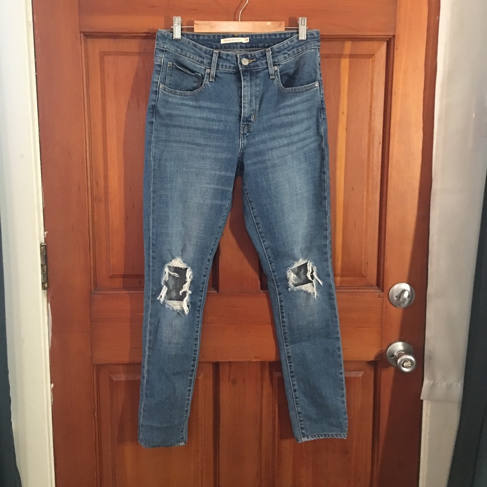 Levi's 721 high rise distressed skinny jeans sz 28